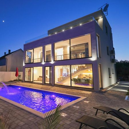 Rhapsody In Green - Luxury Villa In Zadar Crno Zewnętrze zdjęcie